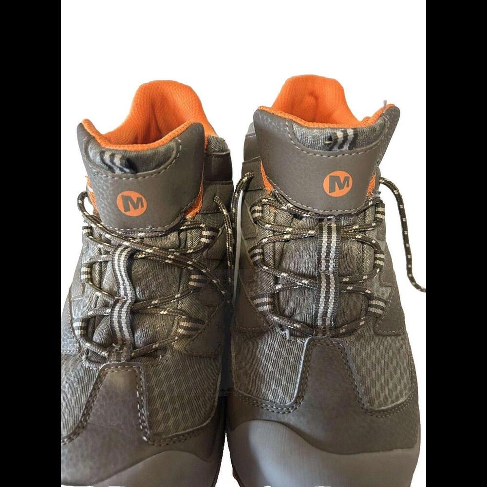 Merrill Hiking Shoes Size 6.5